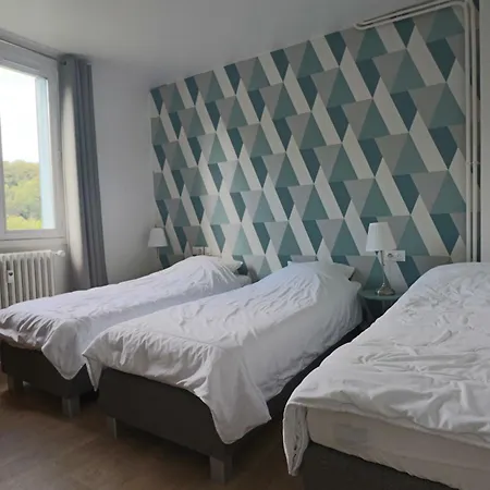 Les Agapanthes, 3*, 5 Pers, Jardin Clos, Conciergerie - Fr-1-858-26 Apartman La Bourboule